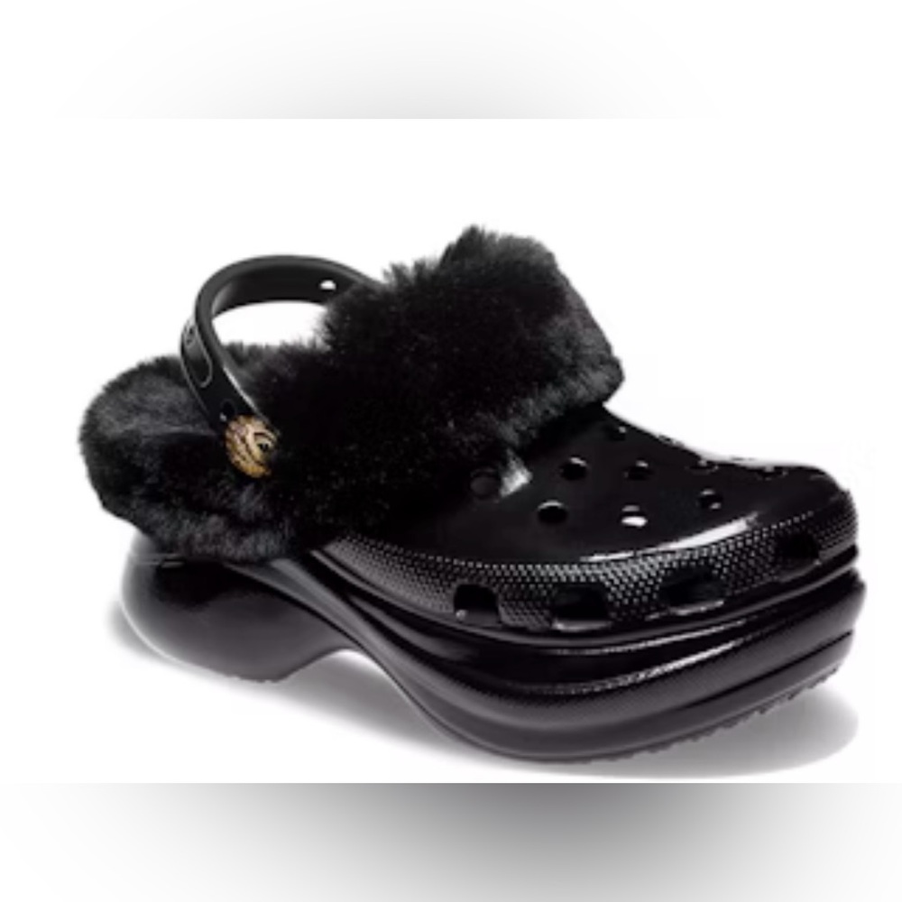 *NWB* KURT GEIGER X CROCS SIZE (9)